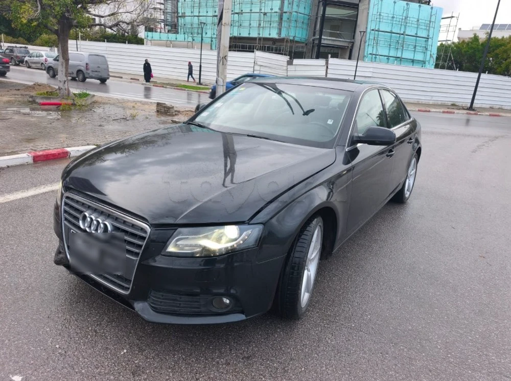 Carte voiture Audi A4