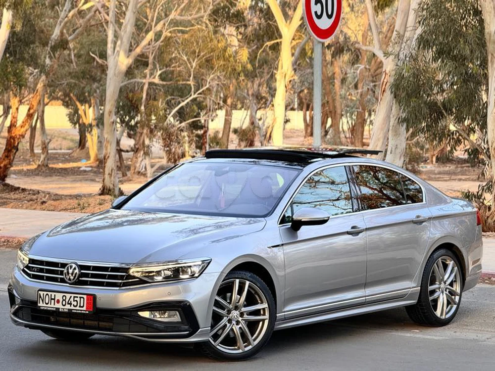 Carte voiture Volkswagen Passat