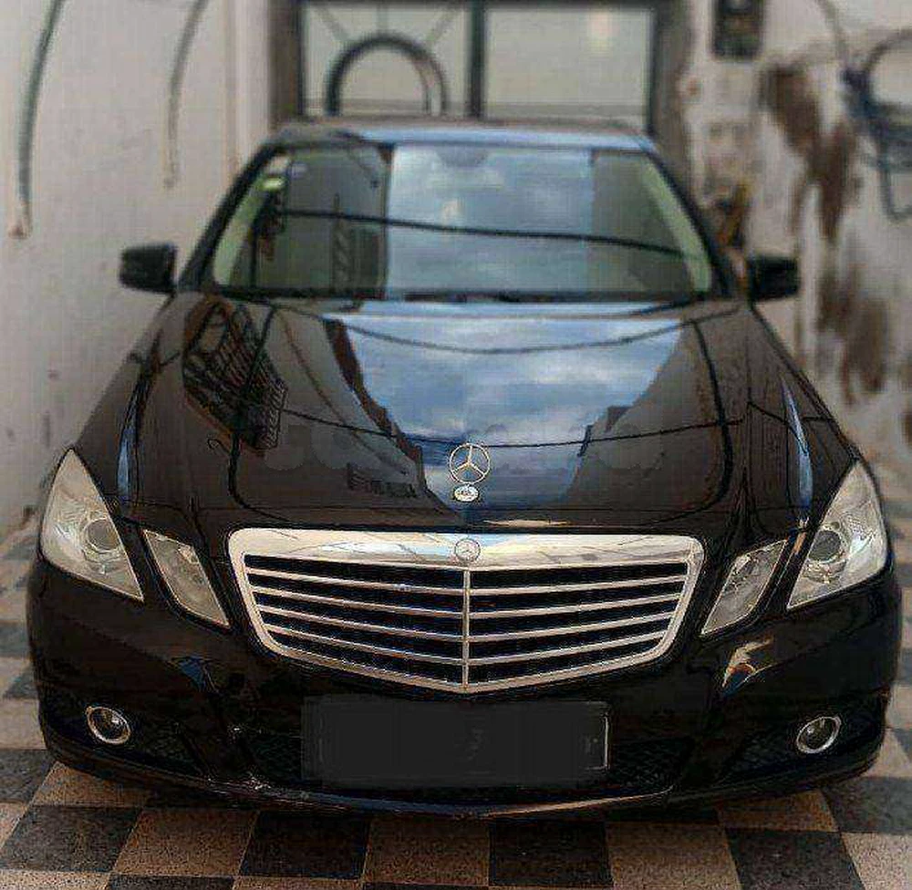 Carte voiture Mercedes-Benz Classe E