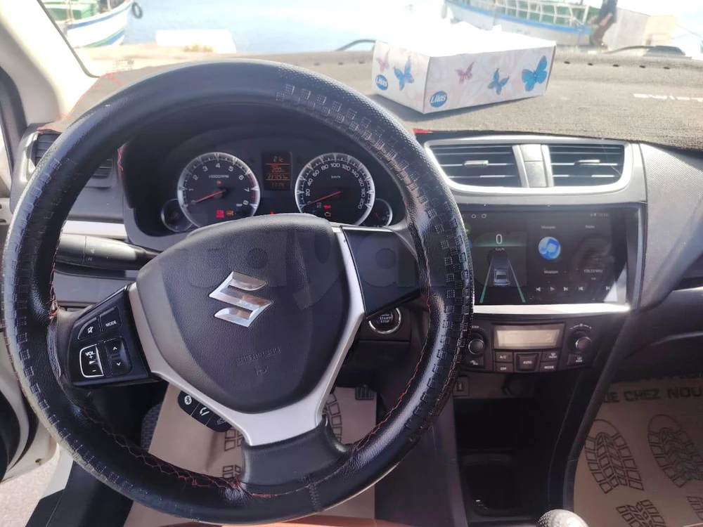 Suzuki Swift Très Bon État