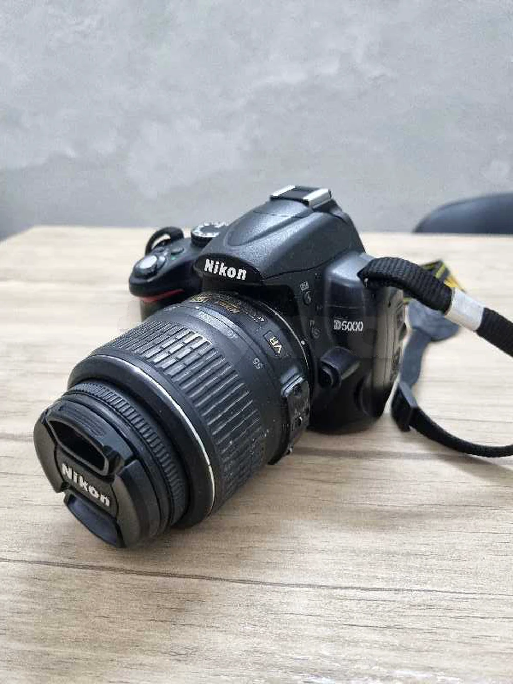 Camera modèle NIKON D5000
