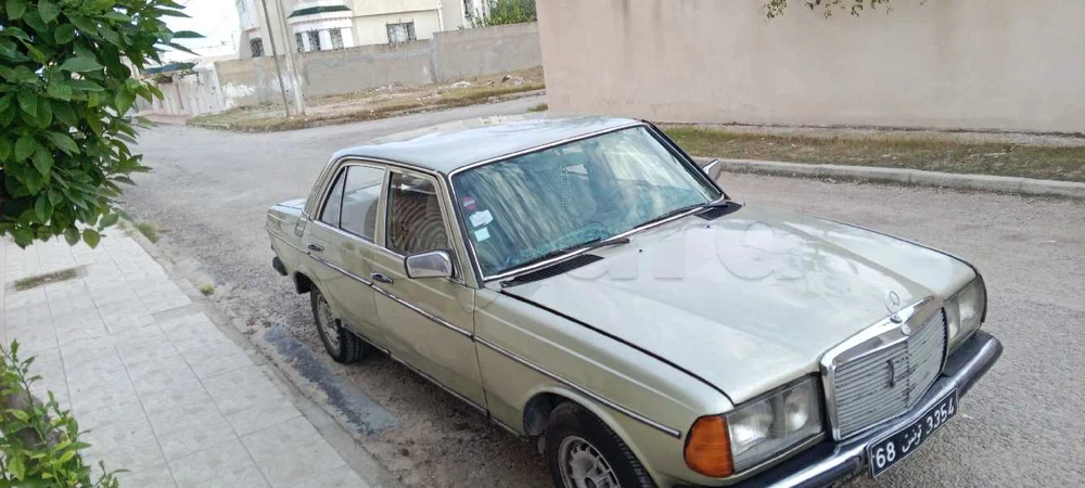 Carte voiture Mercedes-Benz 220