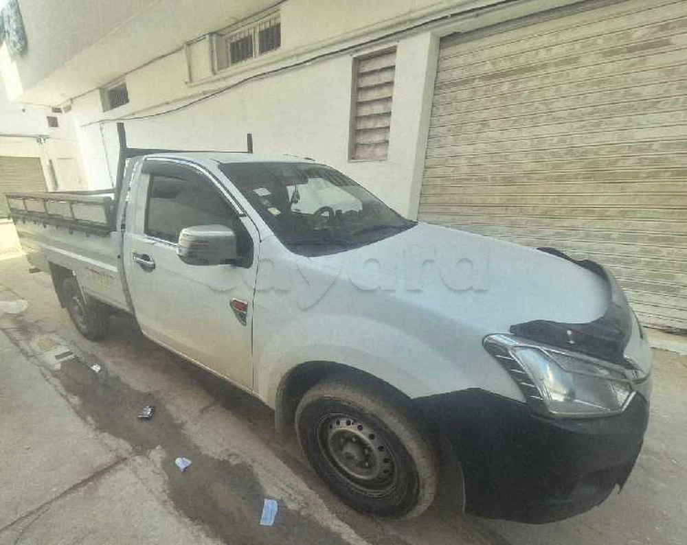 Carte voiture Isuzu D-Max