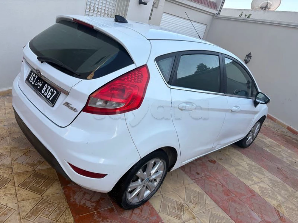 Carte voiture Ford Fiesta