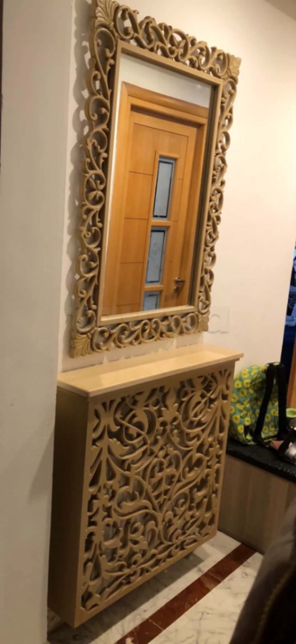 Ensemble console d'entrée (cache-radiateur ajouré) avec miroir mural – style baroque