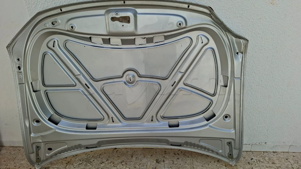 Capot Volkswagen Amarok (modèle 2013)
