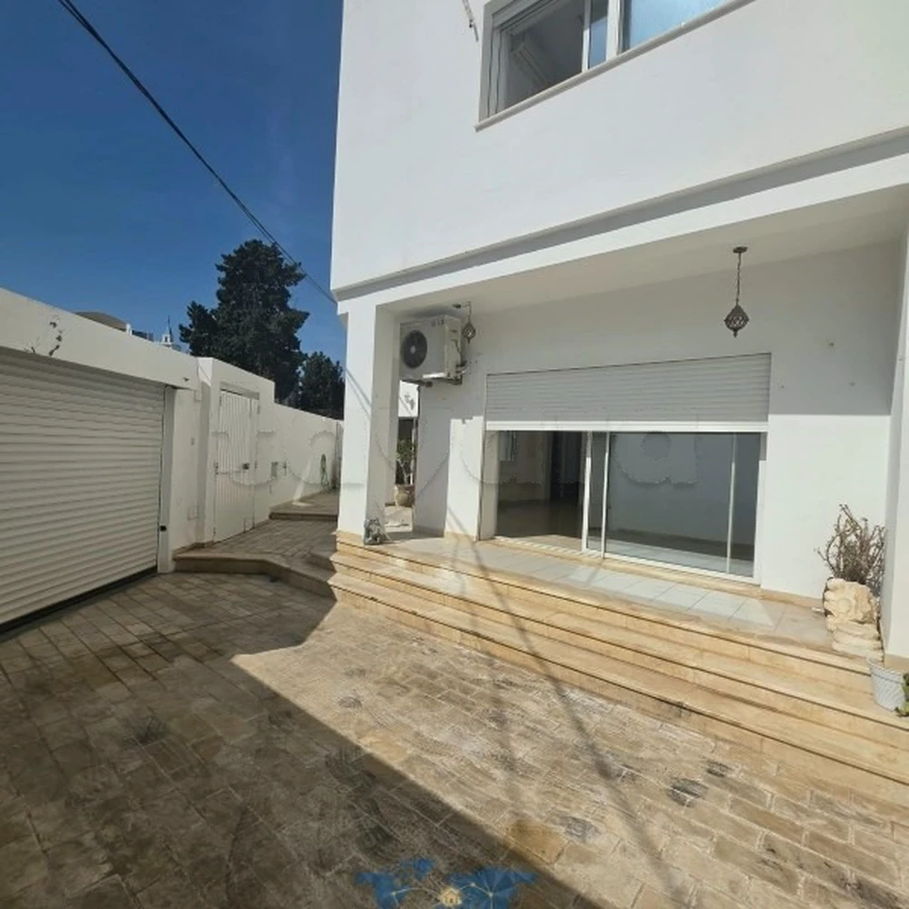 A Louer Duplex S+3 à La Marsa Sidi Abd Laziz