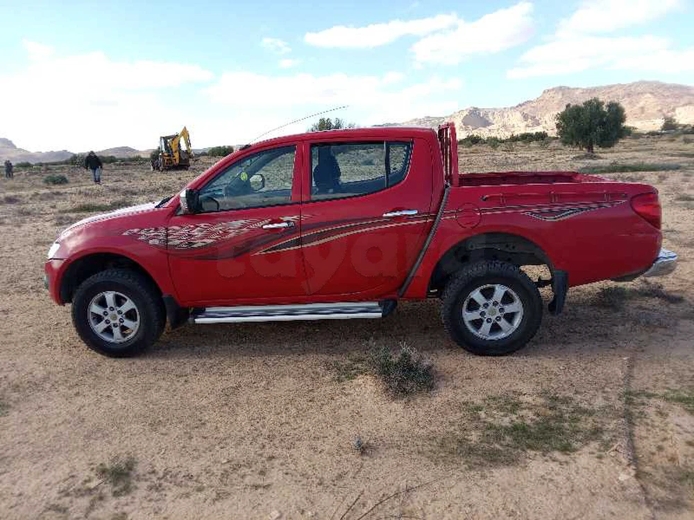Mitsubishi L200