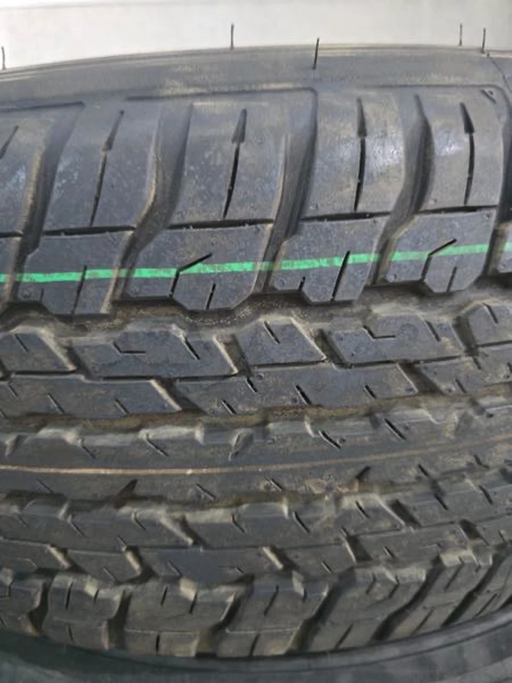 5 roues DUNLOP 265/60 R18