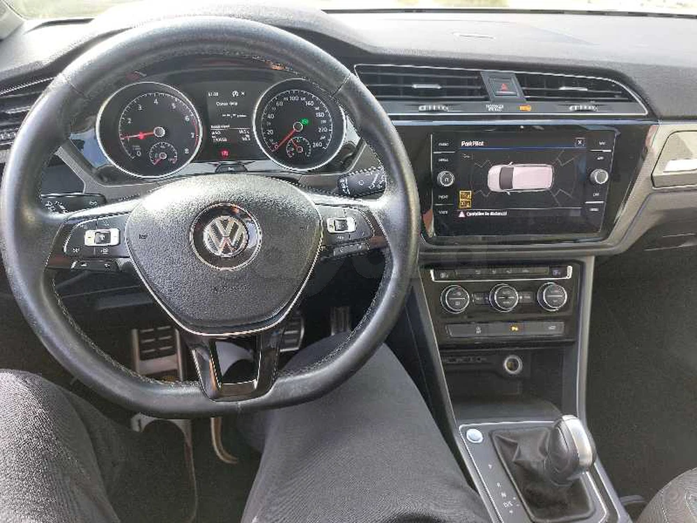 Carte voiture Volkswagen Touran