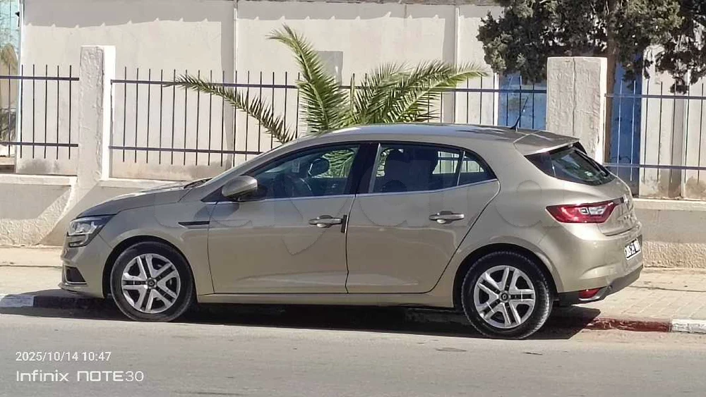 Carte voiture Renault Megane