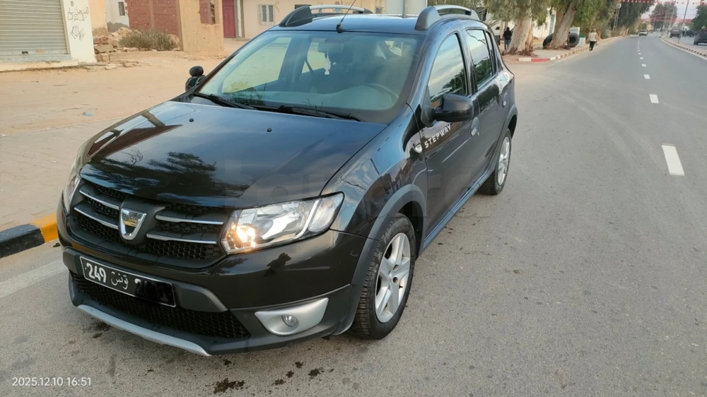 Carte voiture Dacia Sandero