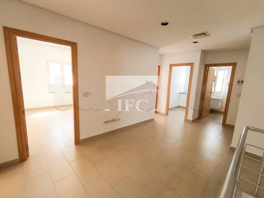 Bureau à louer-300m²-Ariana-El Menzah 1-IFCA174