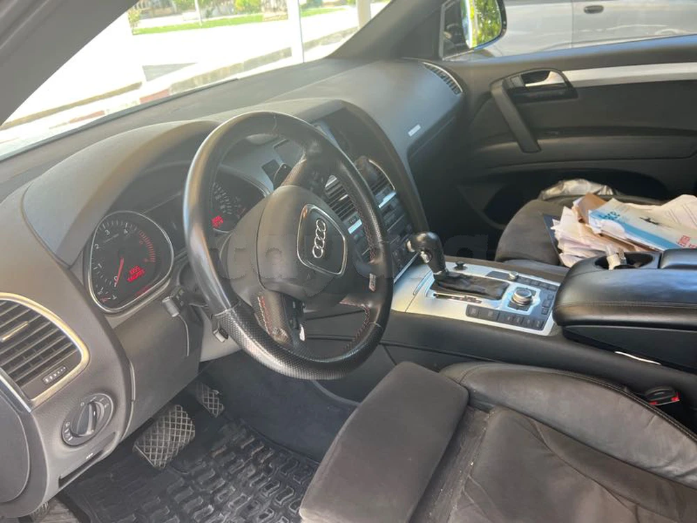 Carte voiture Audi Q7