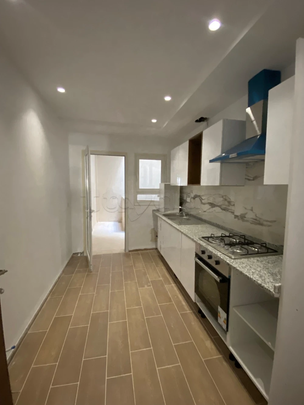 A louer s+2 jamais habitè - bhar lazrek - 53 026 545