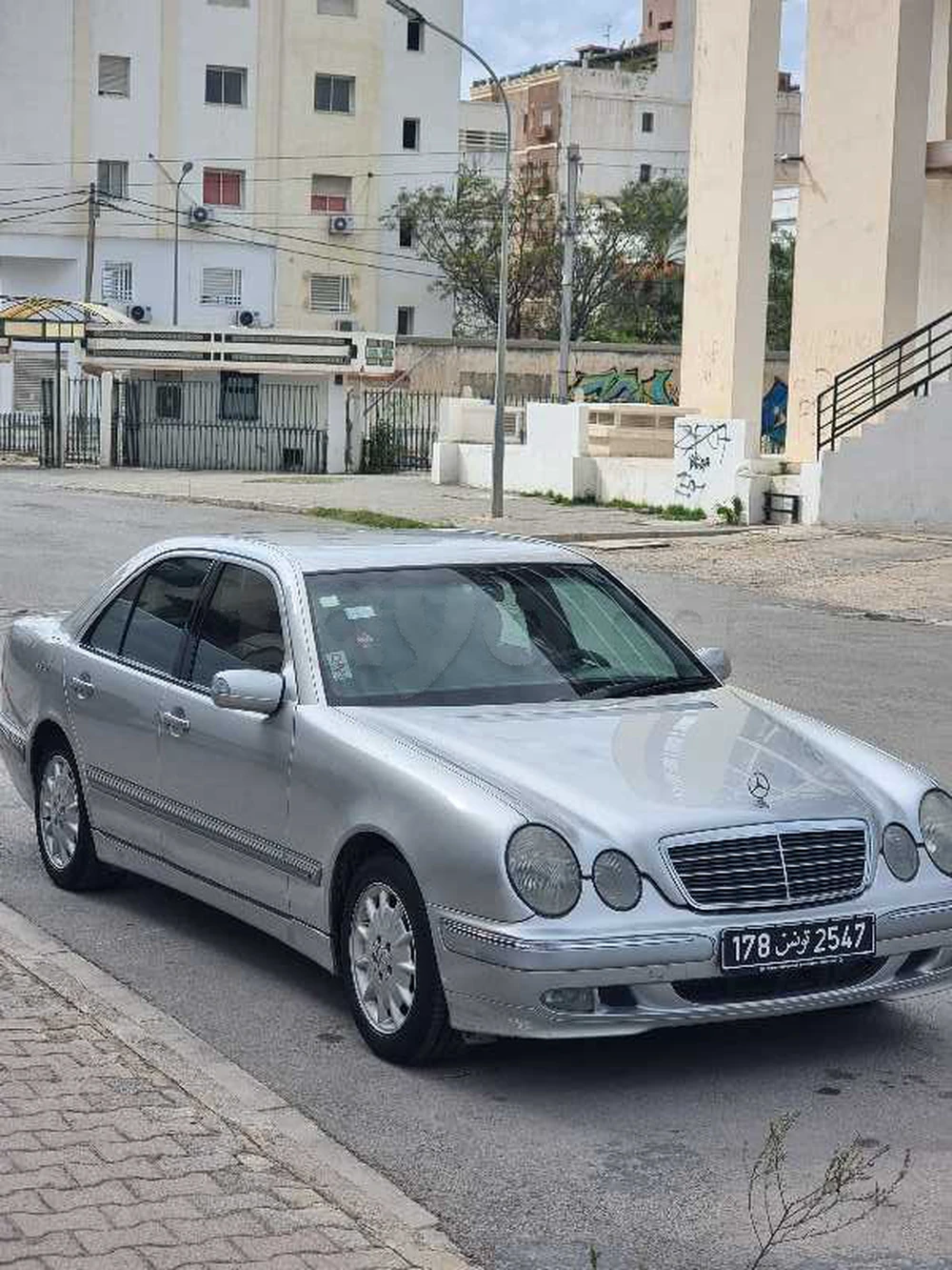 Carte voiture Mercedes-Benz Classe E