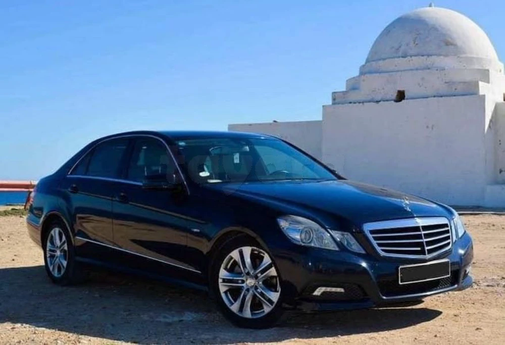 Carte voiture Mercedes-Benz Classe E