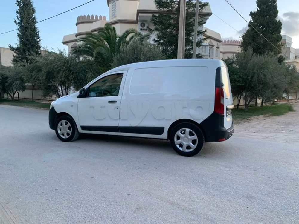 Carte voiture Dacia Dokker