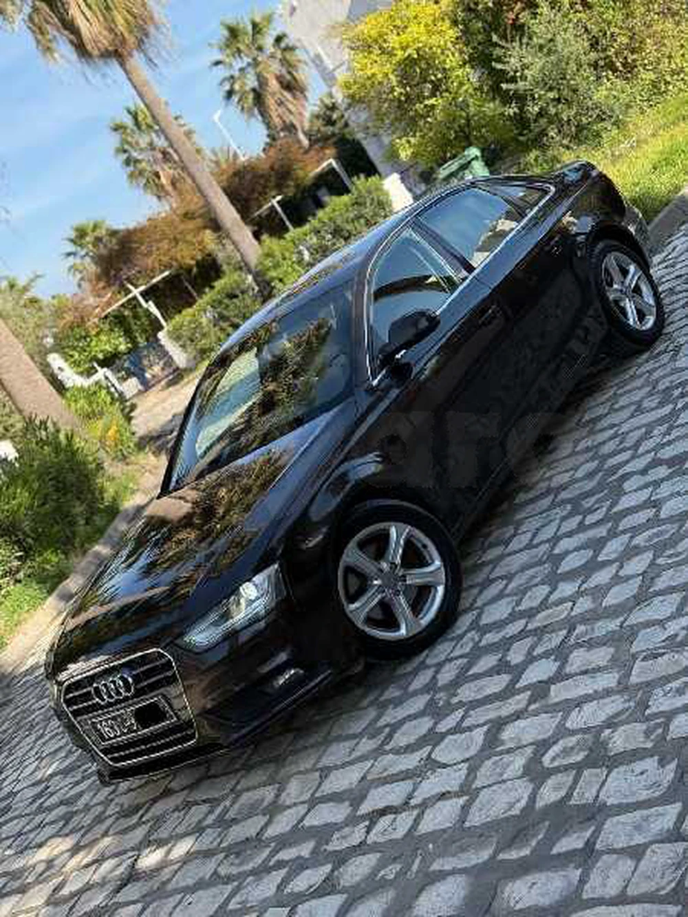 Carte voiture Audi A4