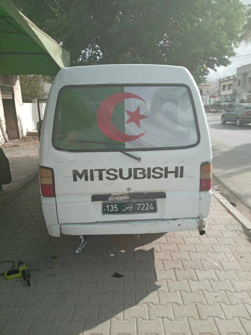 Carte voiture Mitsubishi Canter