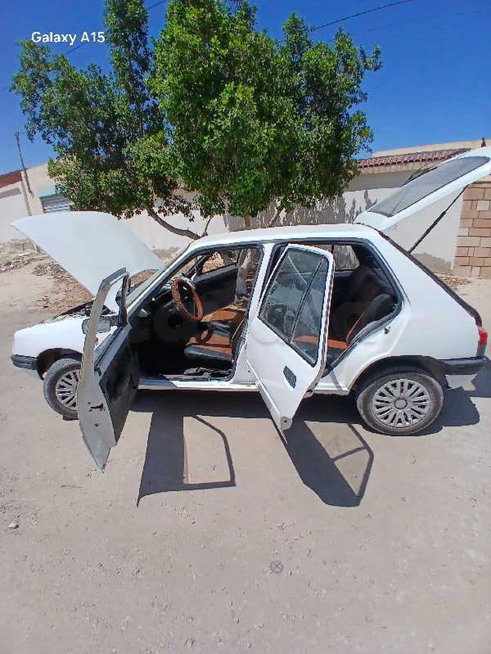 Peugeot 205