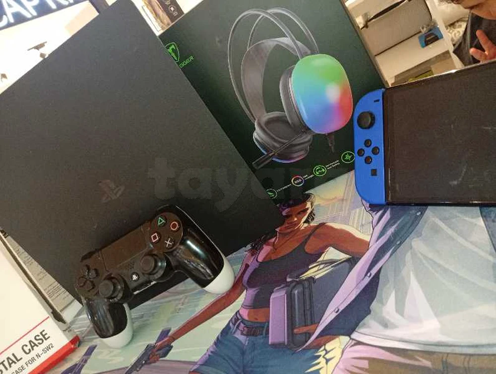 PLAYSTATION 4 SLIM PATCHE 20 JEUX AU CHOIX
