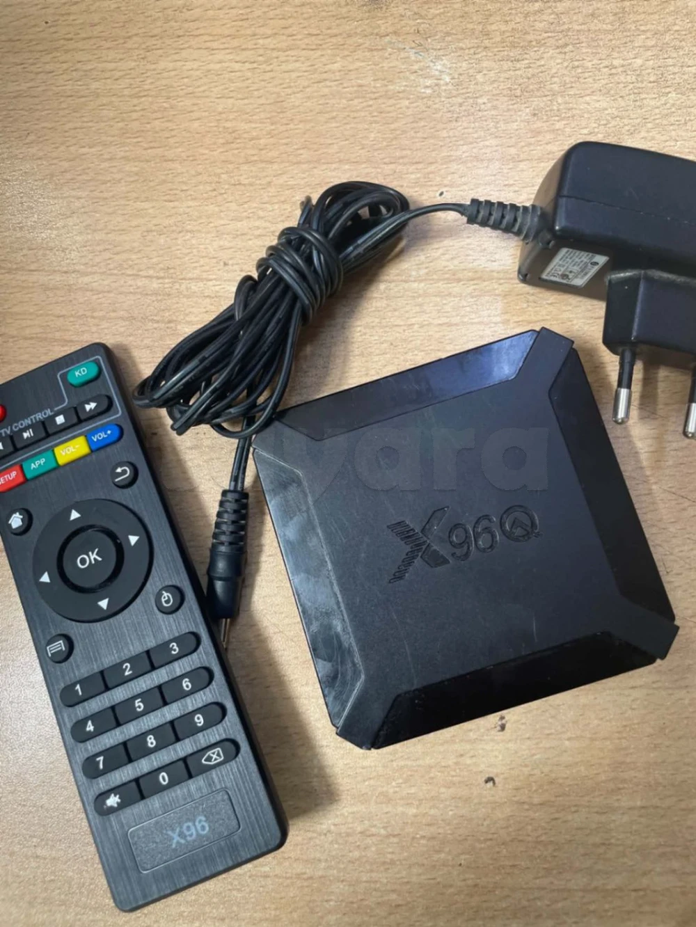 Box Android X96Q CLONE de X96 Mini (RAM :1Gb Sockage: 8Gb)