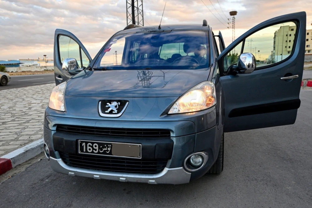 Carte voiture Peugeot Partner