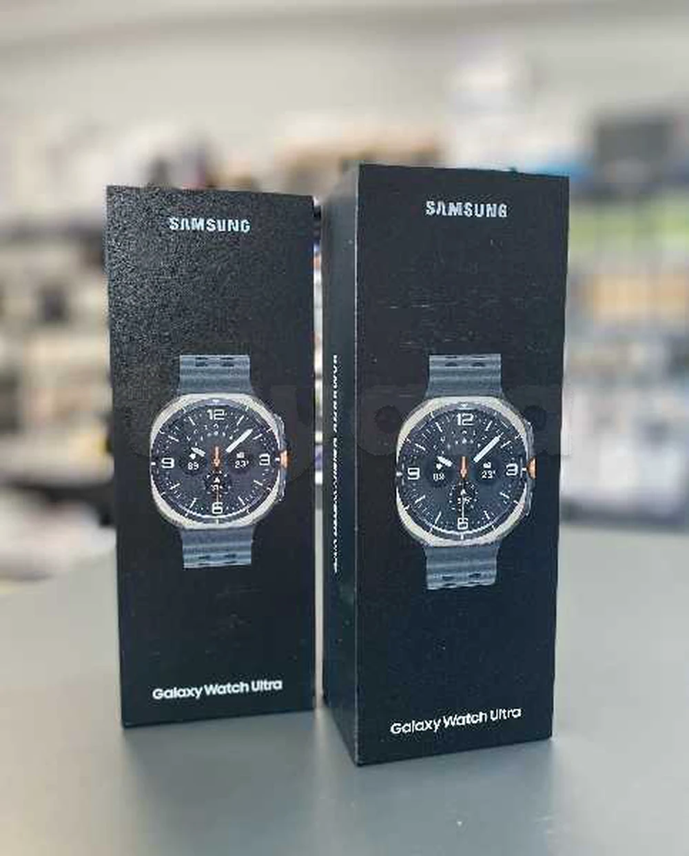 Samsung galaxy watch ultra 2 modèle 2025 cacheté