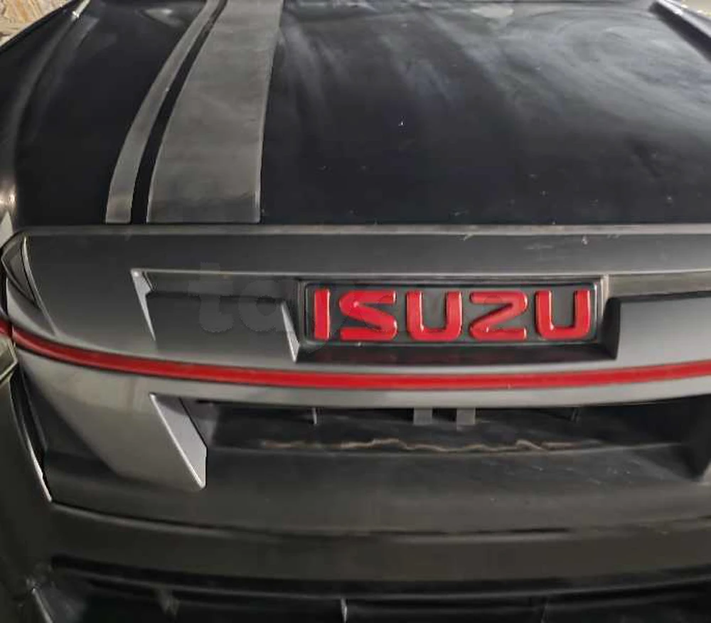 Carte voiture Isuzu D-Max