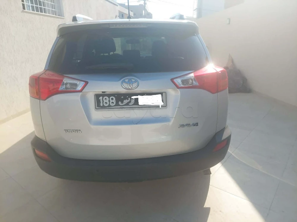 Carte voiture Toyota RAV 4