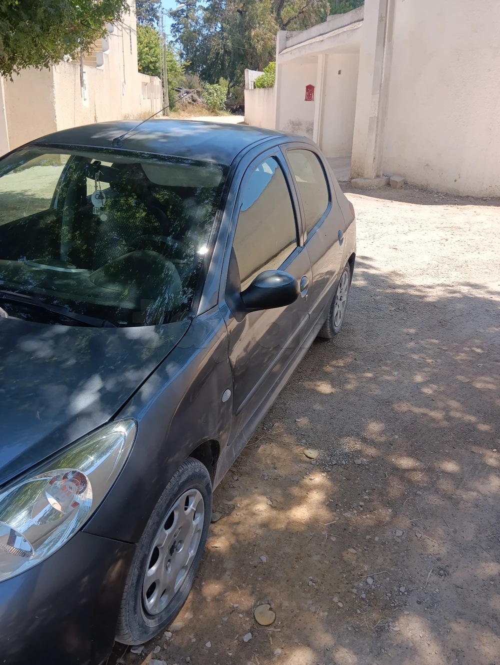 A vendre 206 plus en Bon état