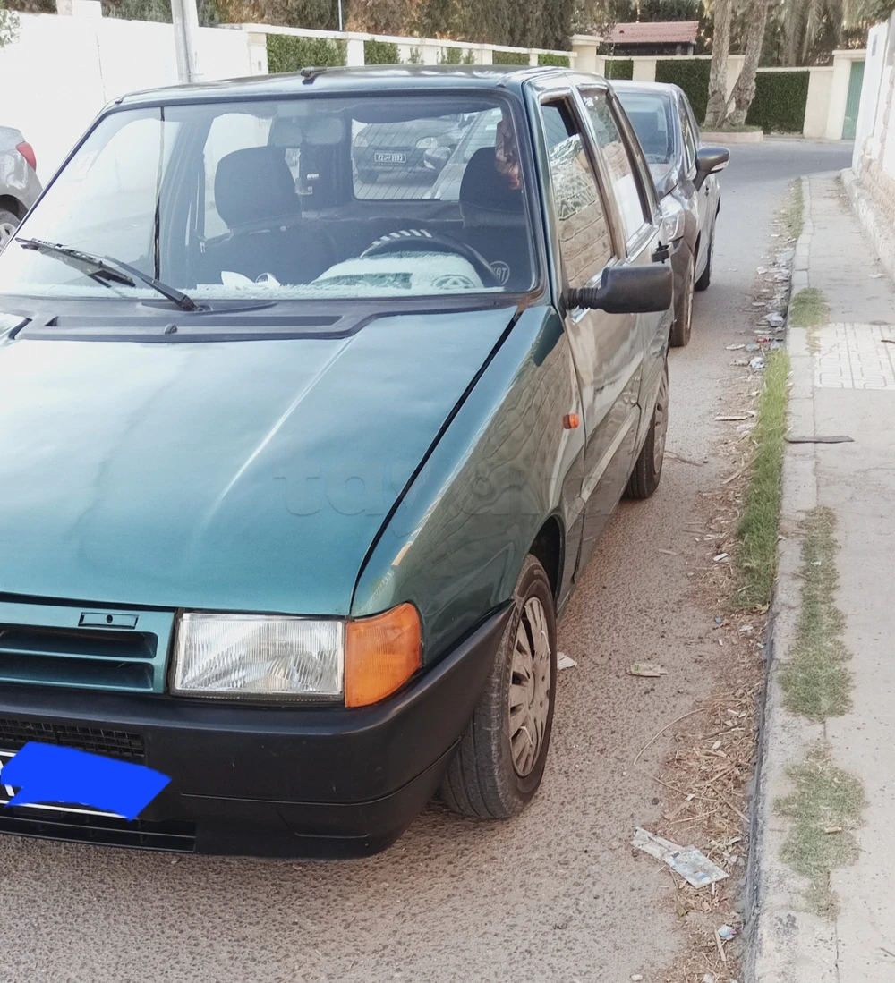 Carte voiture Fiat Uno