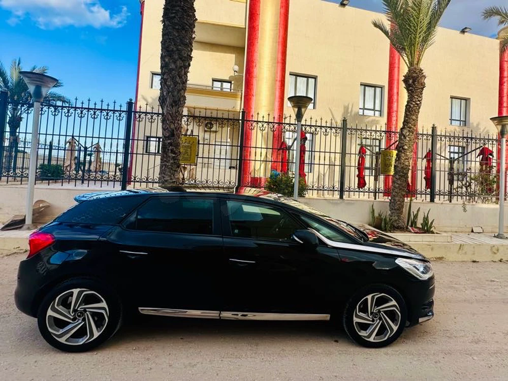 Citroen DS5