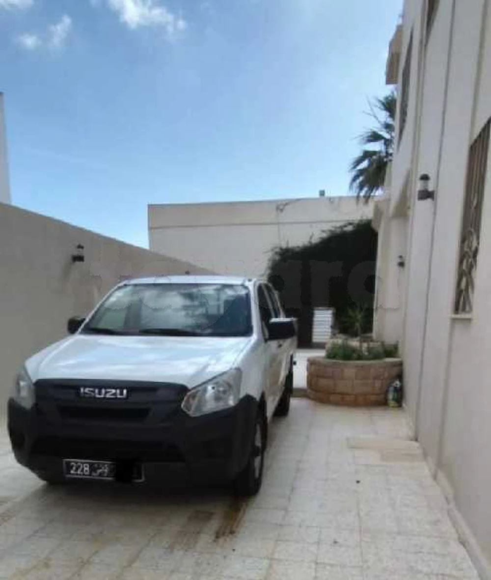 Carte voiture Isuzu D-Max