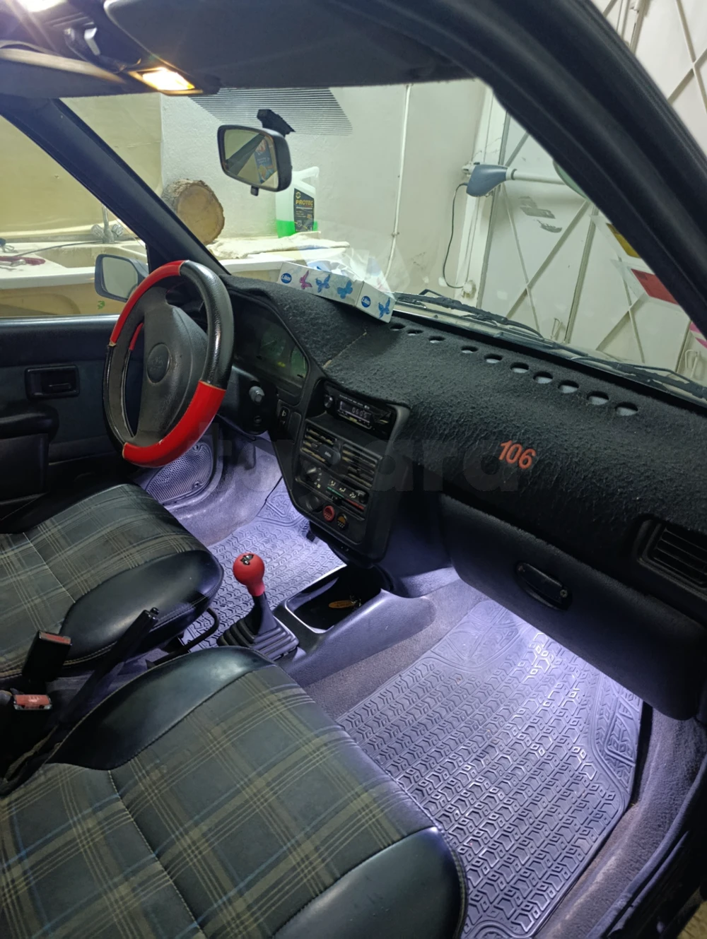 Peugeot 106