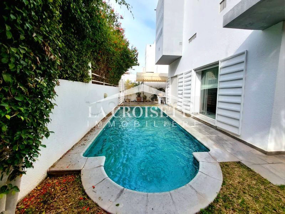 Villa S+4 avec piscine à louer à La Marsa ZDL0350