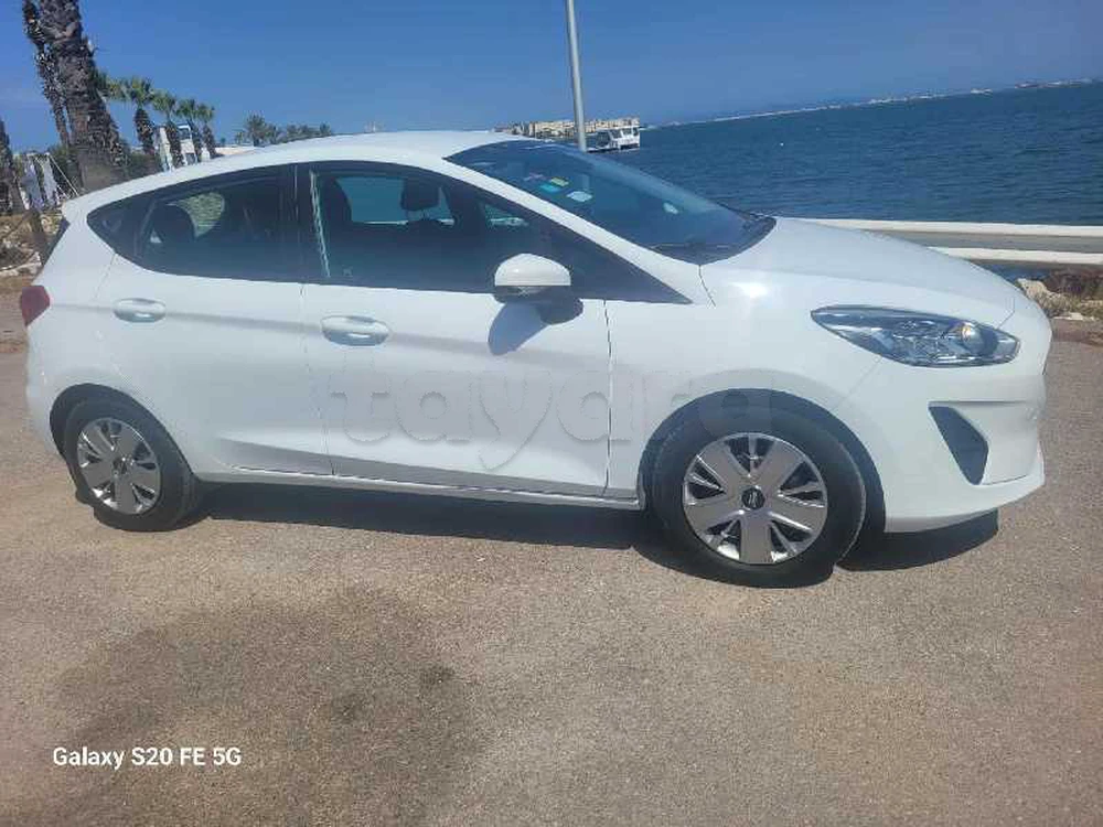 Carte voiture Ford Fiesta