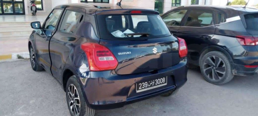 Carte voiture Suzuki Swift