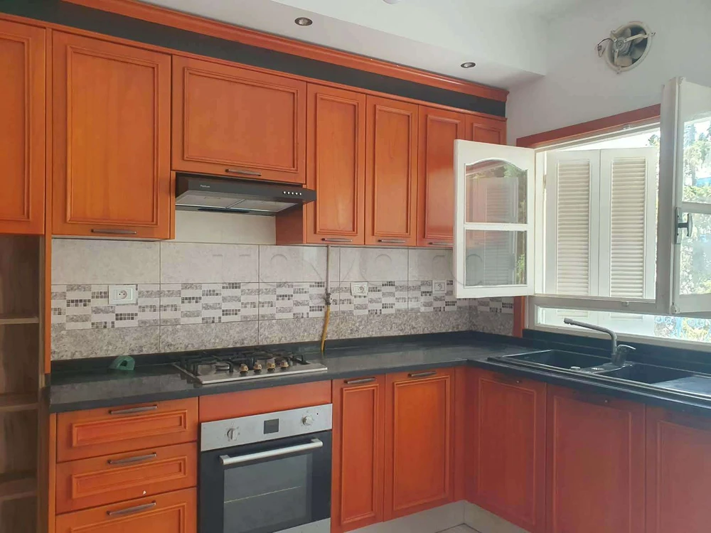 A louer un spacieux appartement S+3 à Ezzahra