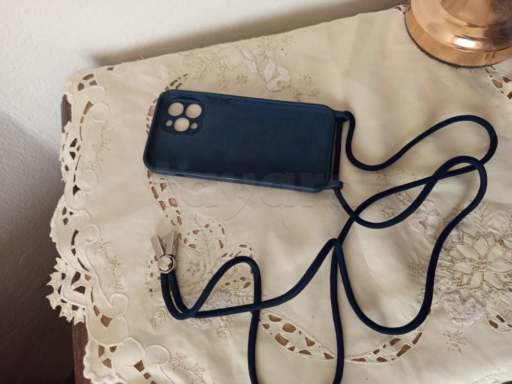 Coque iPhone avec cordon