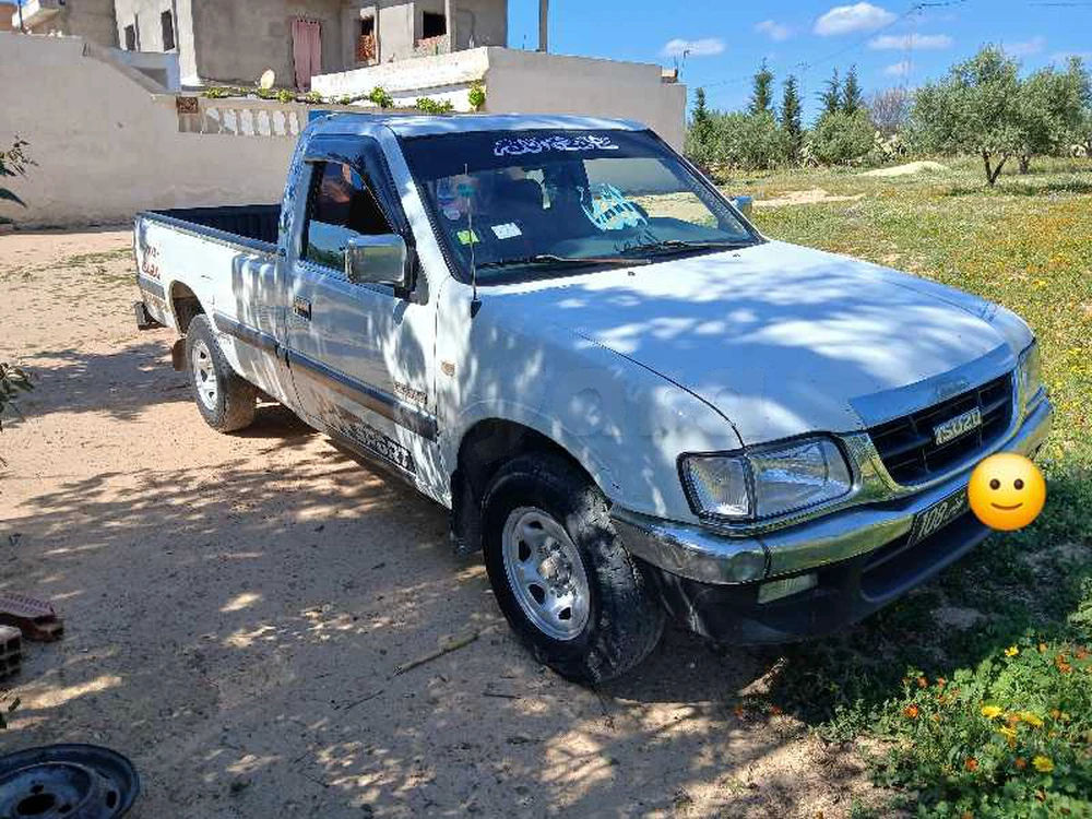 Carte voiture Isuzu D-Max