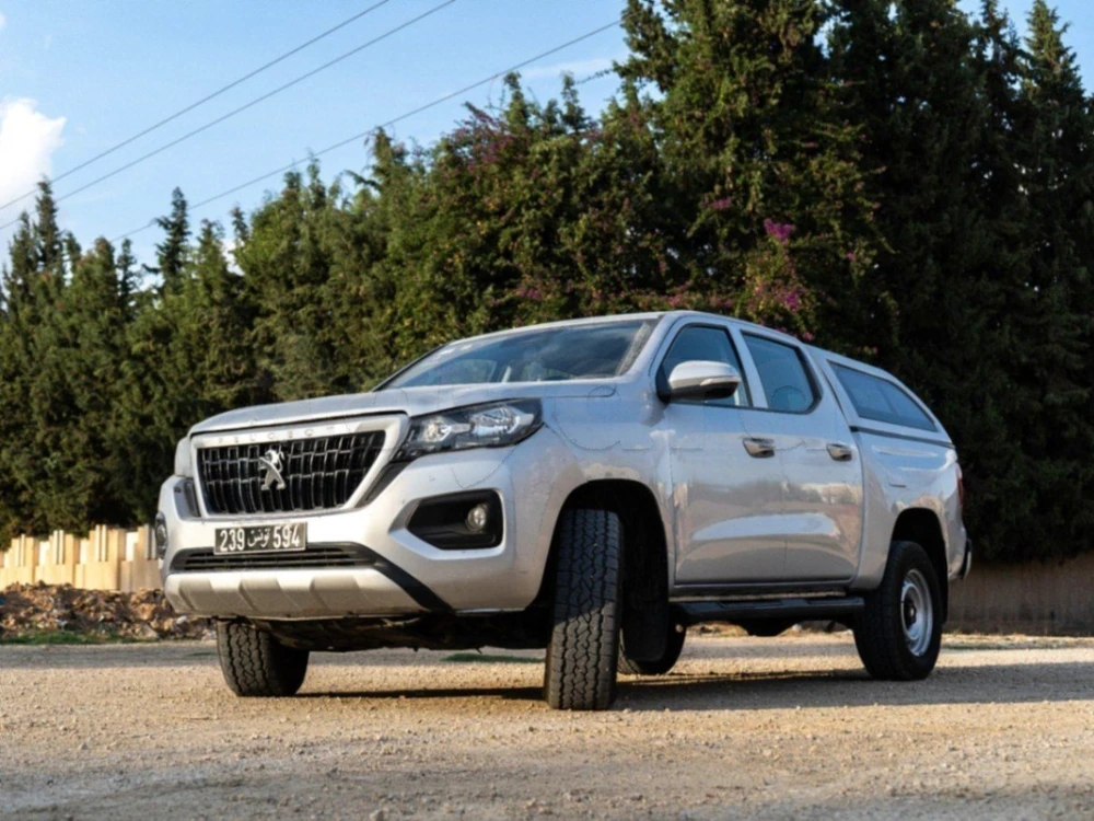 2023 Peugeot landtrek