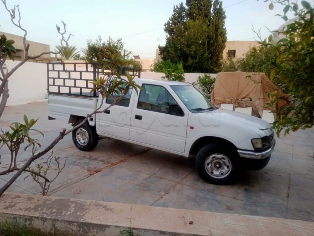 Carte voiture Isuzu D-Max