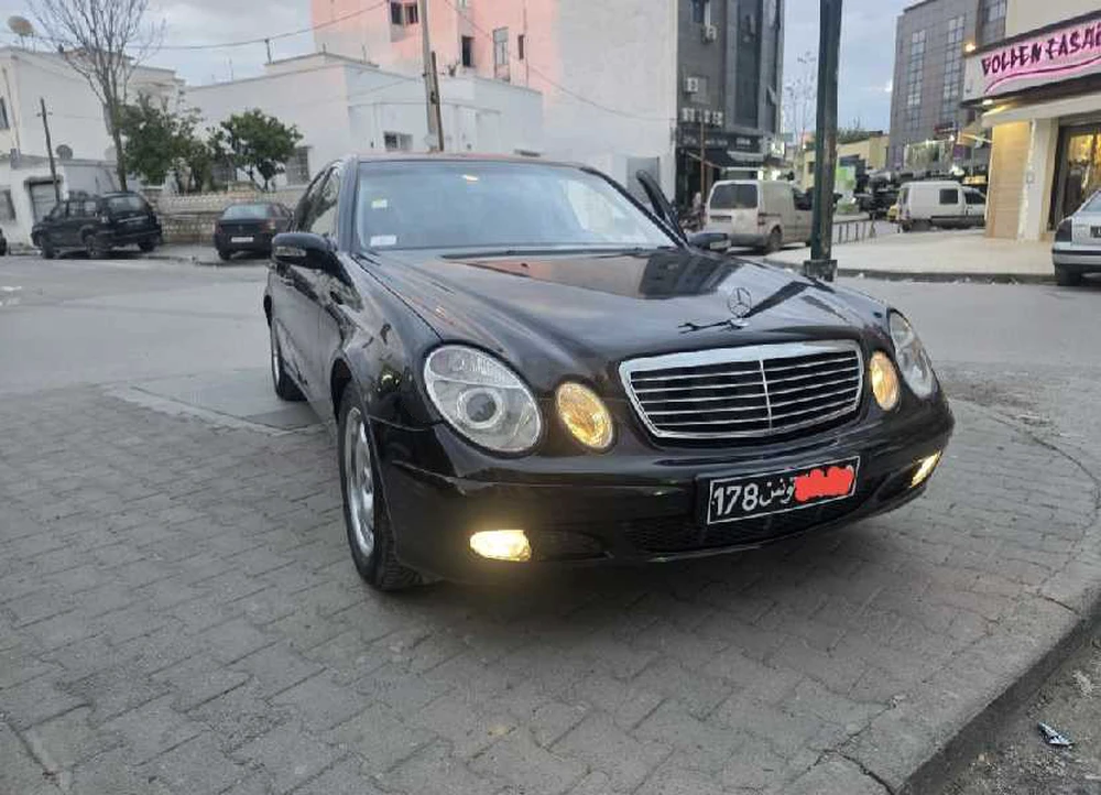 Carte voiture Mercedes-Benz Classe E