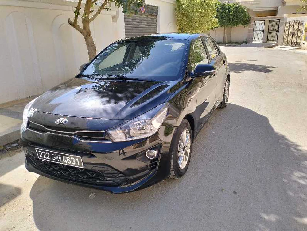Kia Rio - 2021 Essence 5 CV à Ariana - autoprix.tn