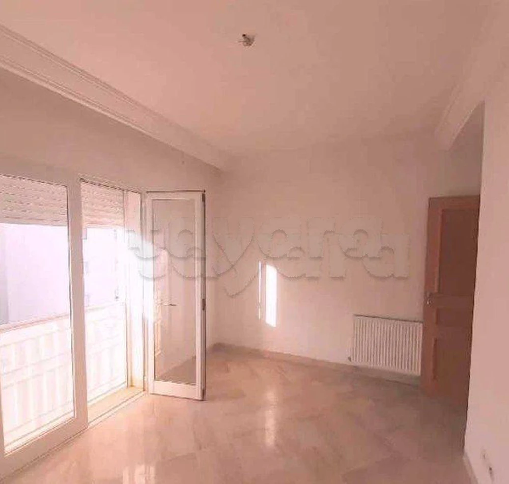 A Vendre un appartement s+1 à la Soukra parck