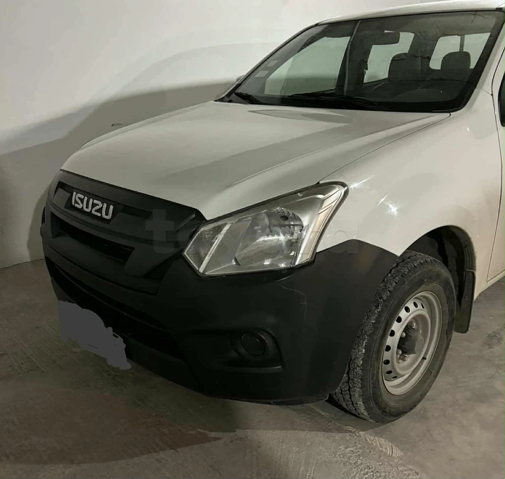 Carte voiture Isuzu D-Max