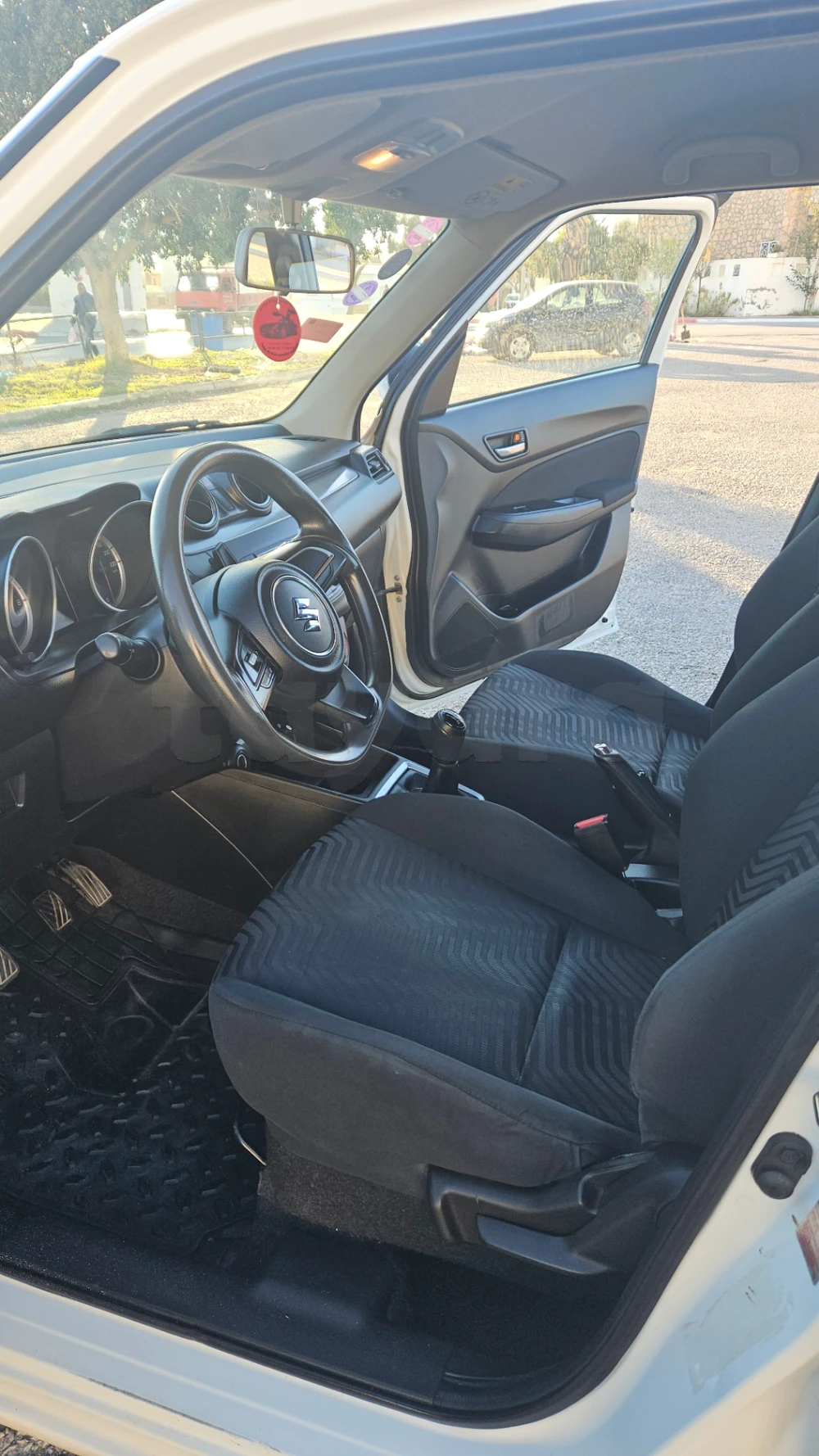 Carte voiture Suzuki Swift