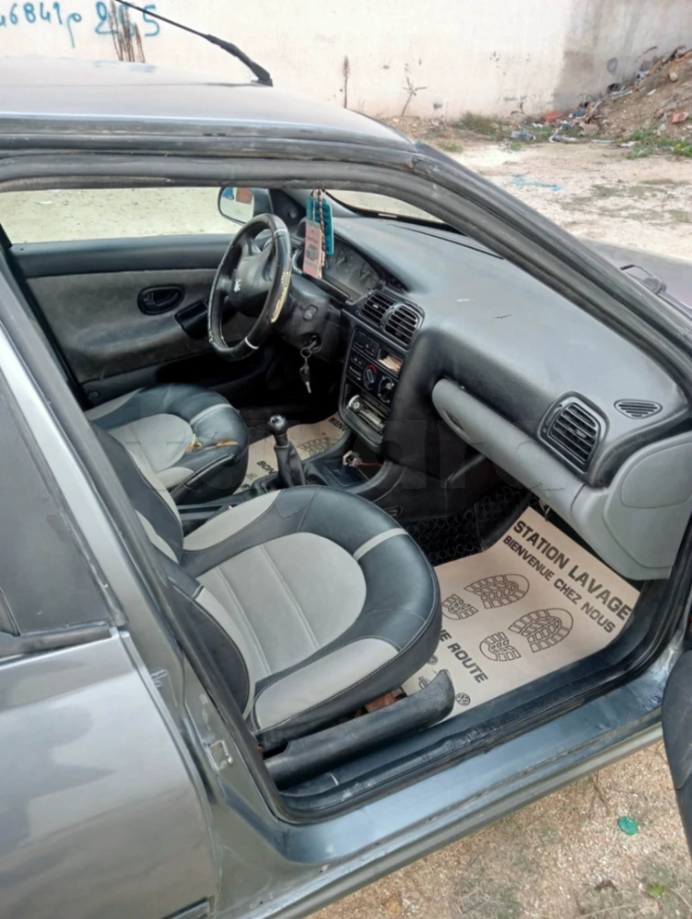 Peugeot 406